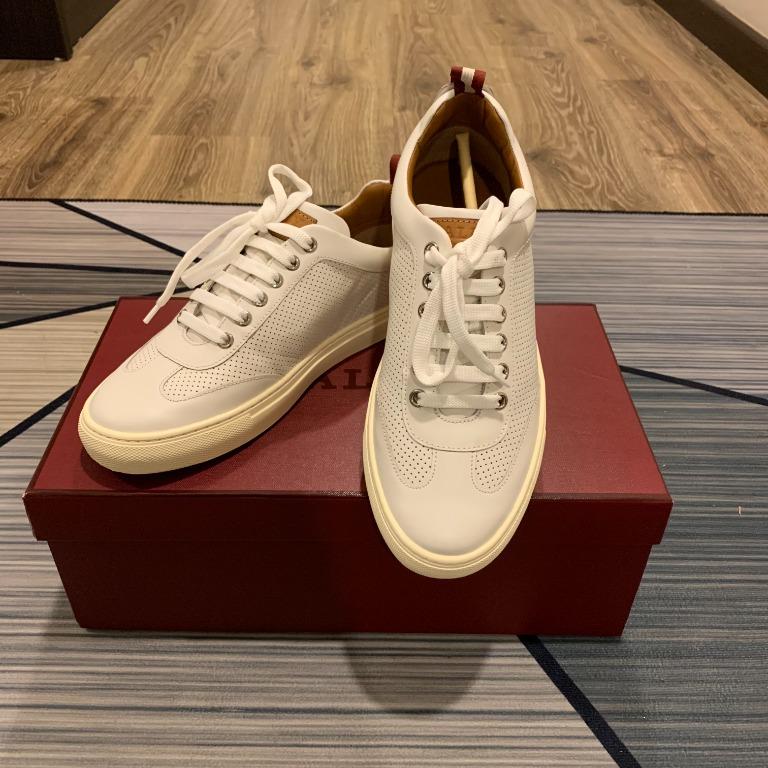 Bally Hendrik White Sneakers, Men's Fashion, Footwear, Carousell