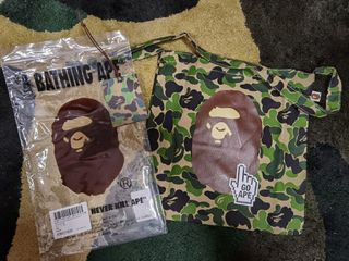 （分類：）位於 。 由 bapehkld 提交（商品編號 1119943930，圖片 1）。簡介： 。