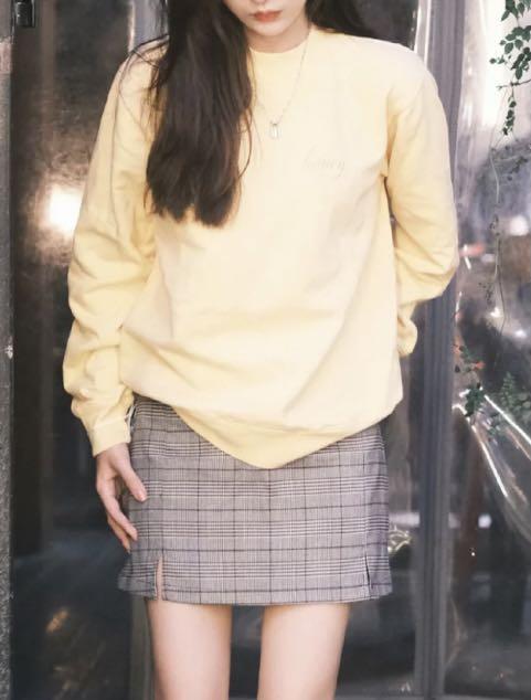Brandy Melville Erica Honey Embroidery Sweatshirt