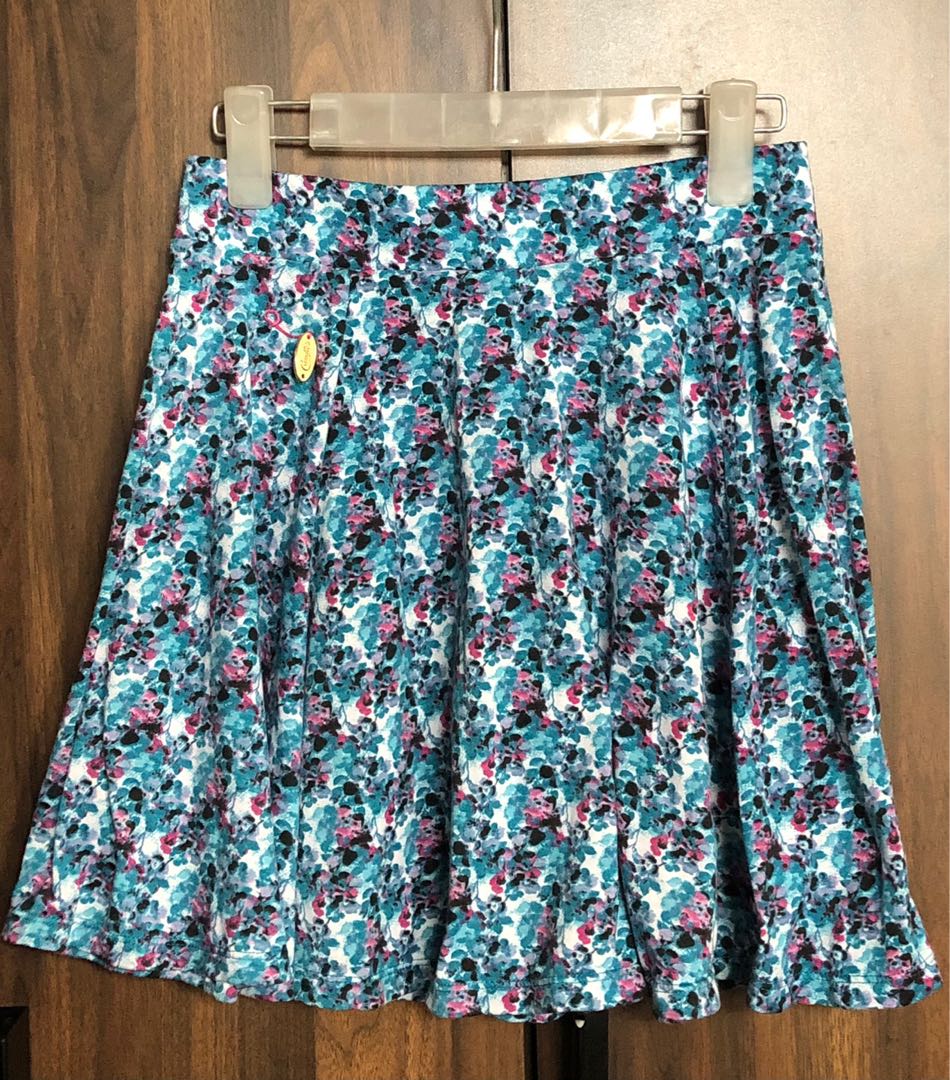 Candie’s Skirt, Women's Fashion, Bottoms, Skirts on Carousell