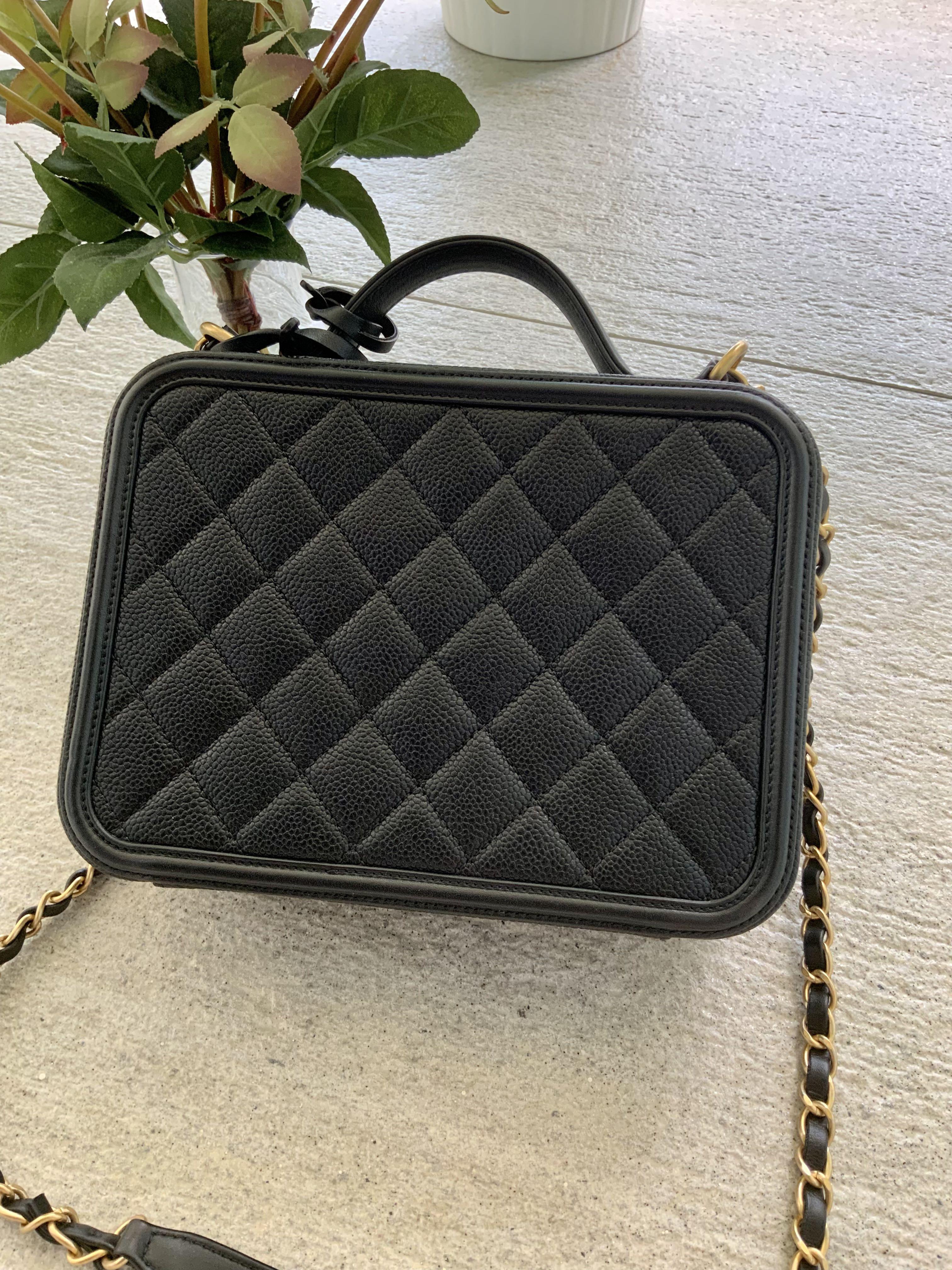 Chanel vanity on sale lunch box bag
