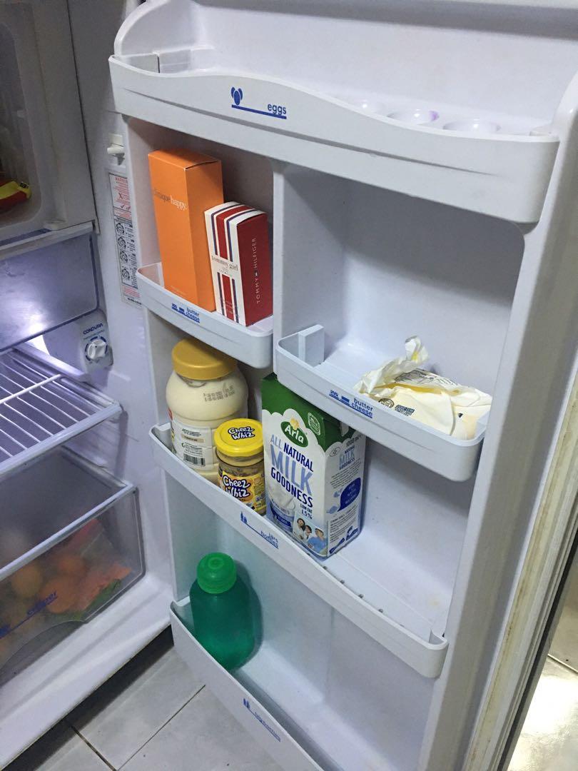 Condura Manual defrost refrigerator, TV & Home Appliances, Kitchen