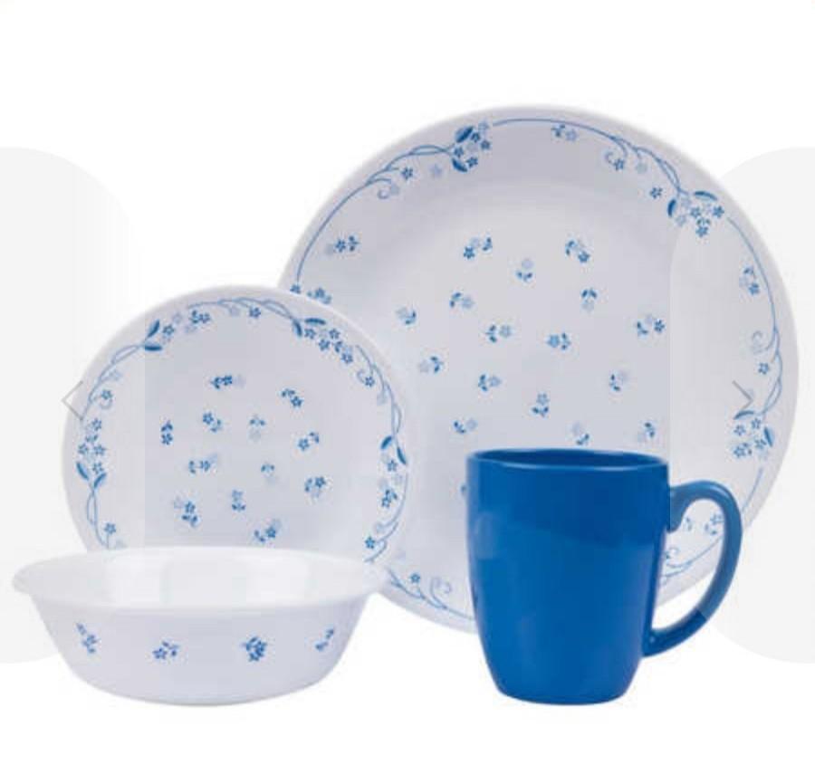 Corelle plates, Furniture & Home Living, Kitchenware & Tableware