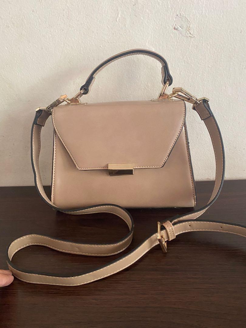 Daphne 2 way hand sling bag Women s Fashion Bags Wallets