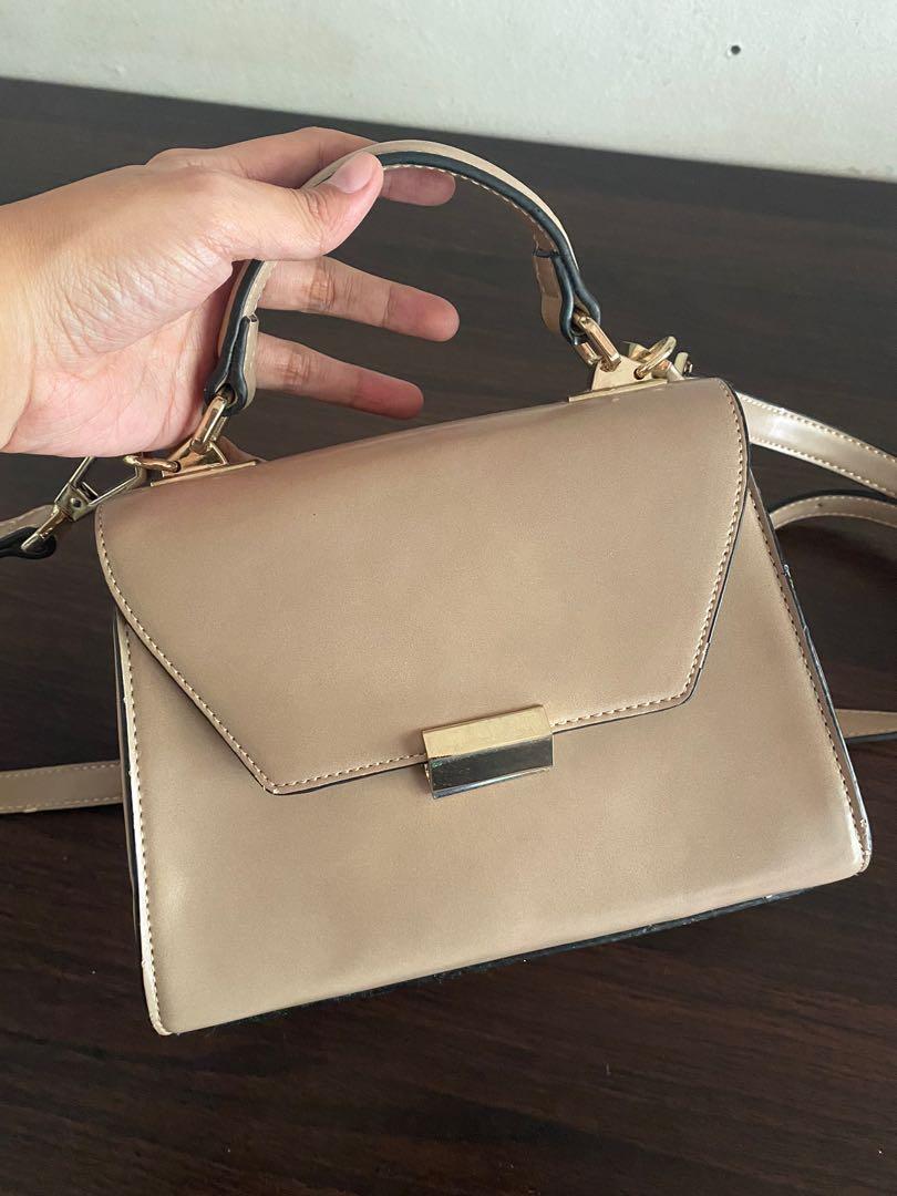 Daphne bag price cheap