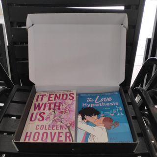 The Love Hypothesis By Ali Hazelwood Books Stationery Books On Carousell