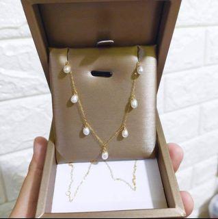 Fresh water pearl station necklace