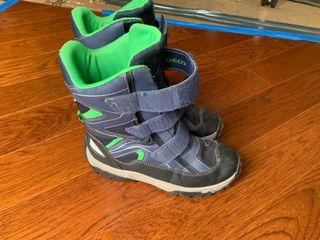 Geox kids winter boots size 3.5