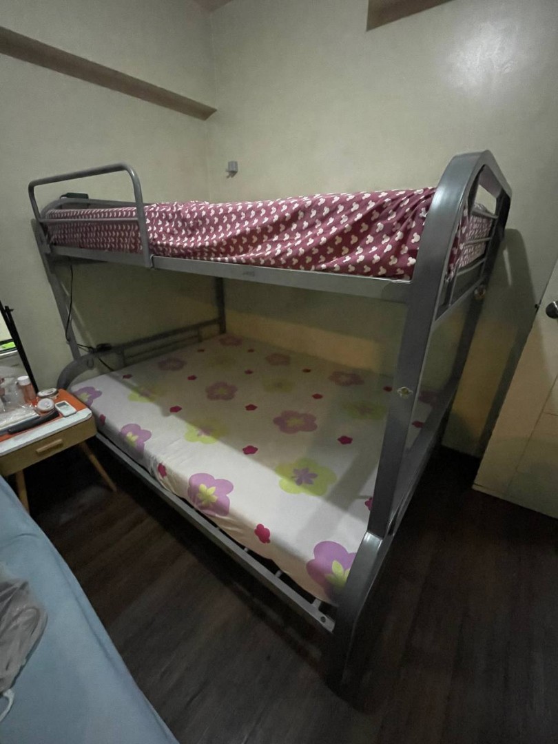 Heavy duty shop double deck bed