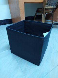Ikea 收納盒，黑色*2