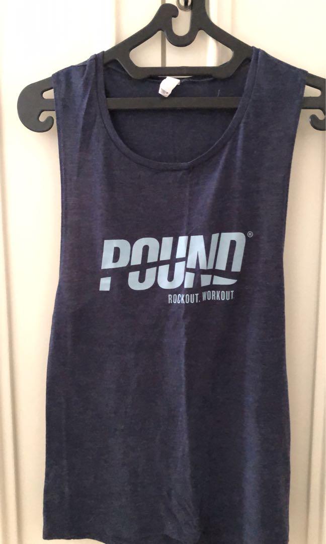 Kaos Poundfit, Fesyen Wanita, Pakaian Wanita, Atasan di Carousell