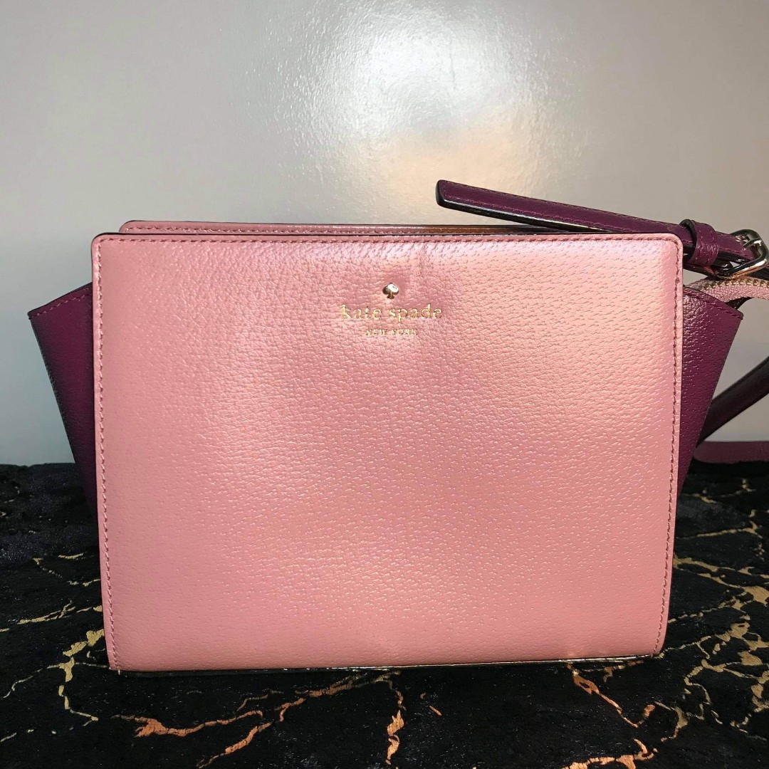 Kate Spade Lola Glitter Phone Crossbody in Rose Pink, Luxury, Bags &  Wallets on Carousell