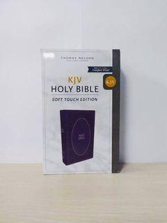 KJV Holy Bible Comfort Print Soft Touch Edition(purple leathersoft)