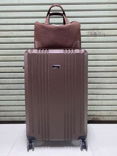 (Kategori: ) berada di . Dikirim oleh florencialianggono (ID iklan 1119982898, Gambar 1). Deskripsi: .