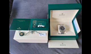 (Category: ) located in . Submitted by rowrolex (Listing ID 1119852360, Image 1). Description: .