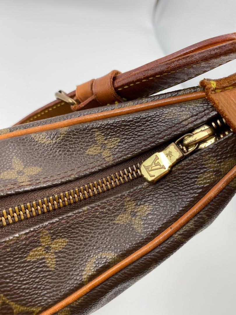 Louis Vuitton Boulogne Handbag 323848
