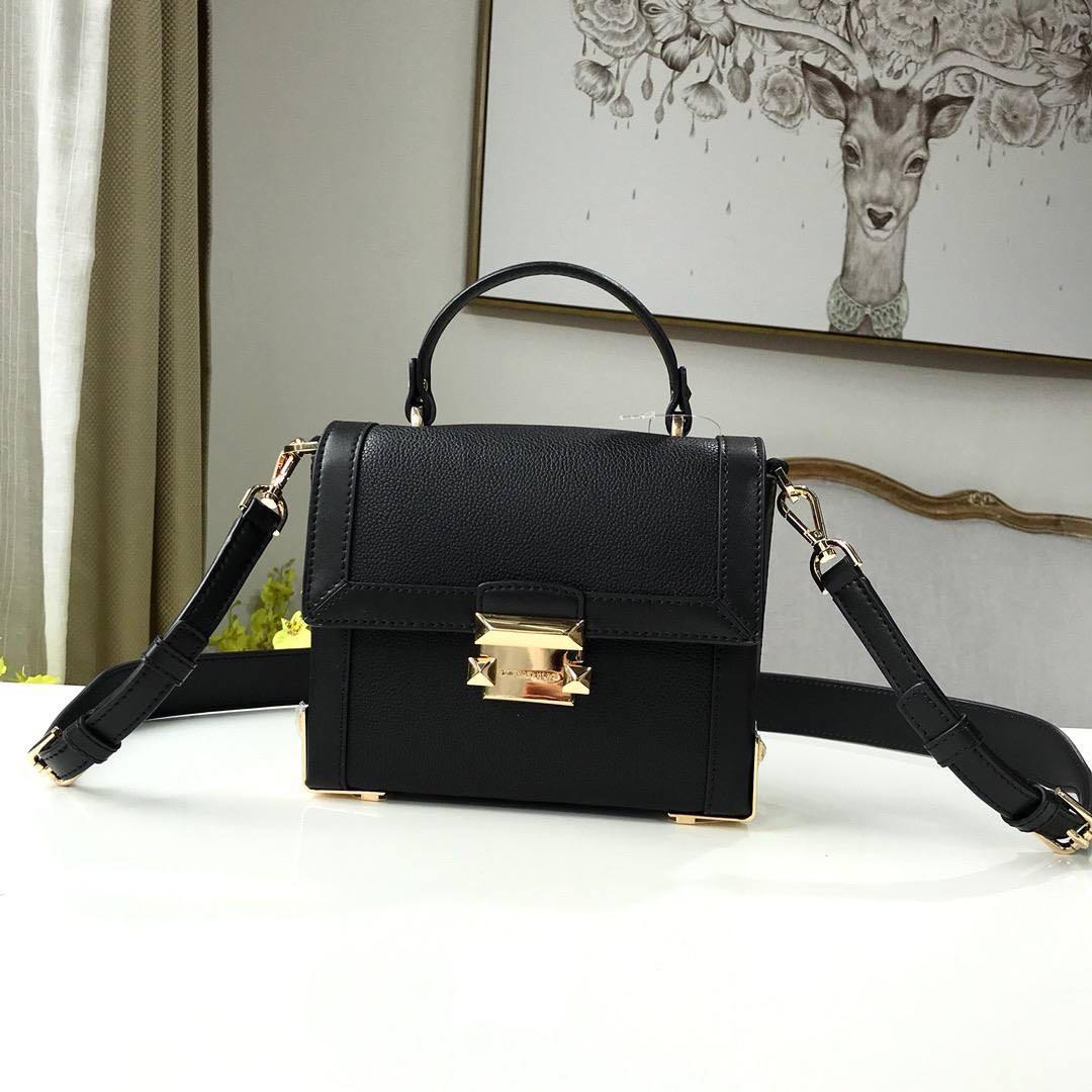 Michael Kors Jayne Trunk Bag