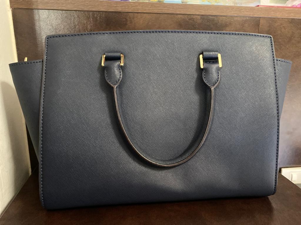 Michael kors deals selma dimensions