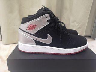 Nike Air Jordan 1 MID (GS)