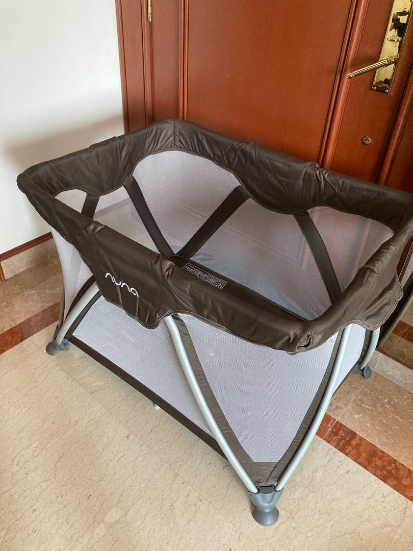 Nuna bedside crib best sale