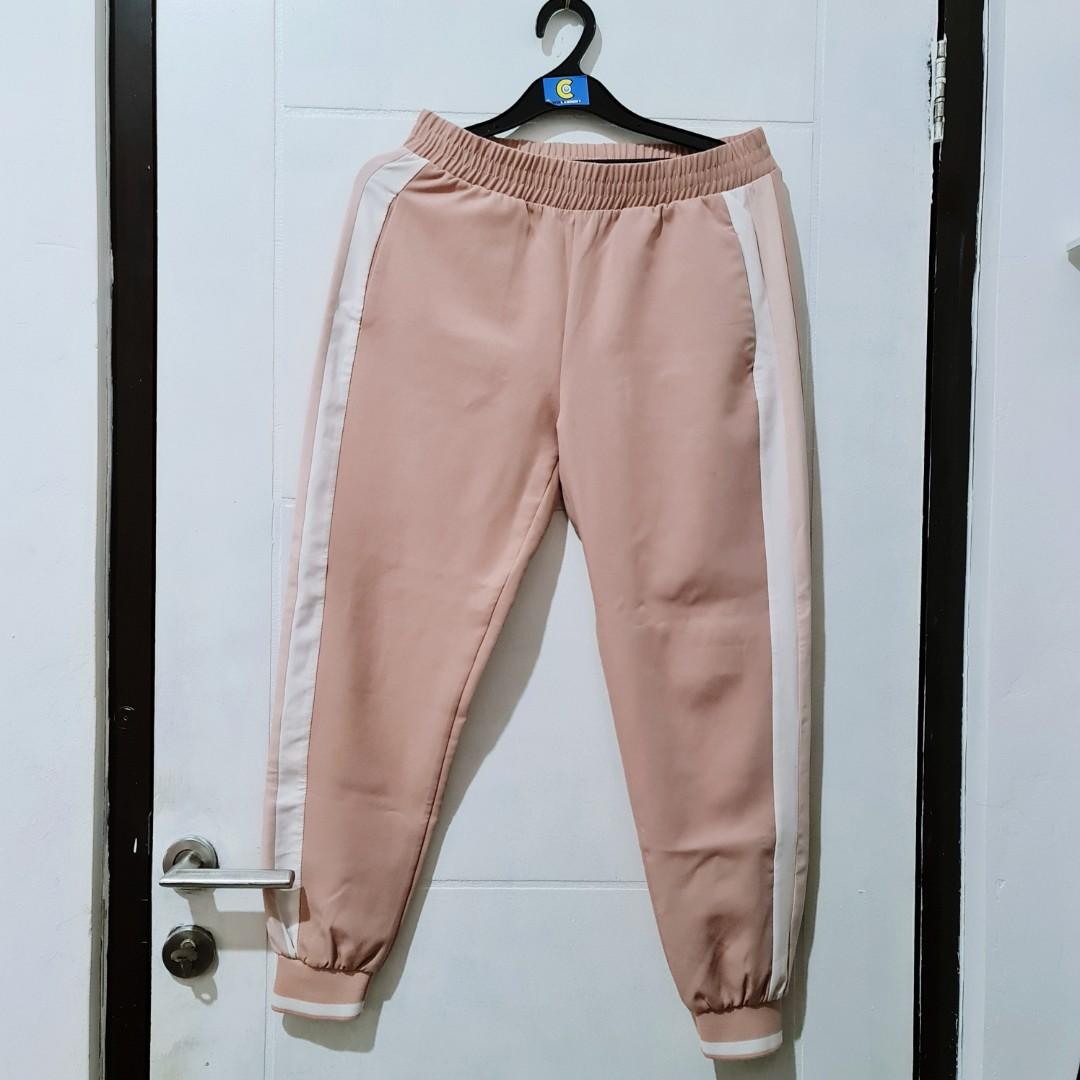 set zara jogger, Fesyen Wanita, Pakaian 