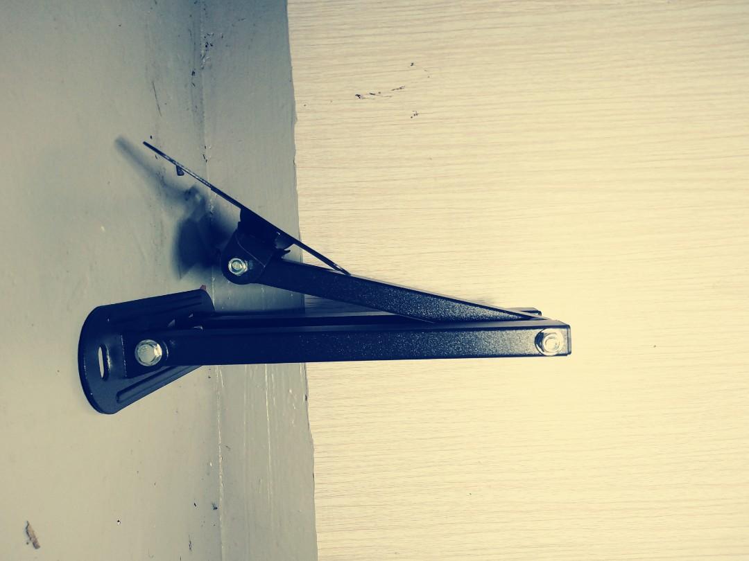 Pc Monitor Wall mount bracket TV bracket (Category: Monitor Screens) located in Quezon City. Submitted by smithwarren46 (Listing ID 1119833147, Image 2). Description: #tvbracket #pcmonitorbracket P350 Brandnew 10" to 26" flat tv/pc Max load 10kg. With screw and tocks.made of steel. Pick up lagro Q.c or via delivery service rider po. More item for sale.. like or follow my page #BSAonlinestore https://www.facebook.com/BSA-online-store-1040634280786