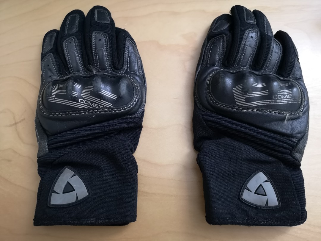 Rev'it Comet gloves (Revit) Black, Motorcycles, Motorcycle Apparel on Carousell