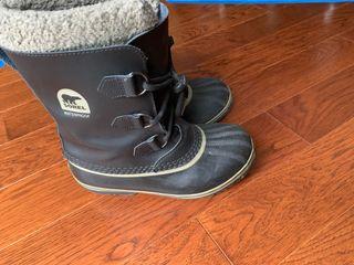 Sorel winter boots kids size 5