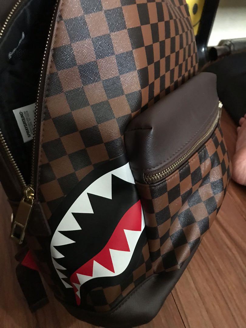 Sprayground backpack side shark, Barang 