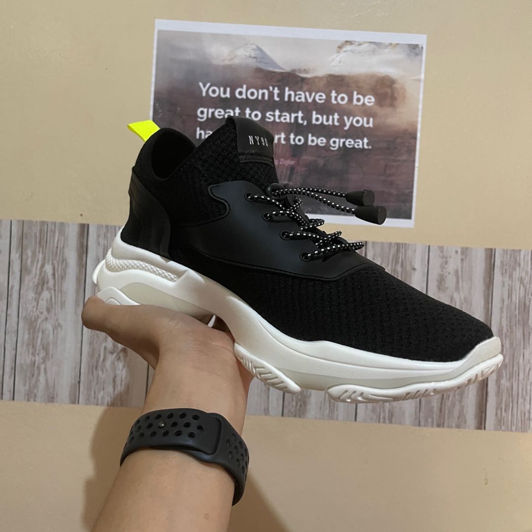 Steve Madden Isles Sneakers