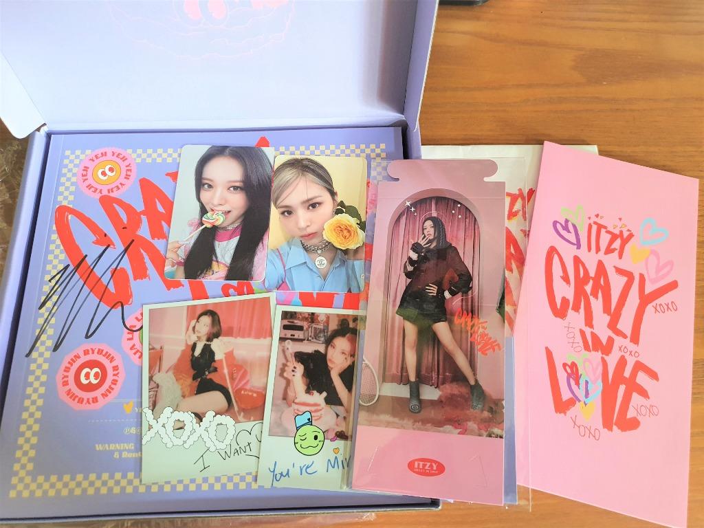 [Unsealed] Hello82 SIGNED ITZY RYUJIN 