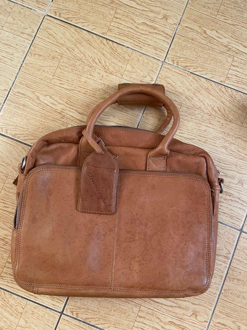 VEGAN Leather Laptop Bag (Category: Luxury Bags & Wallets) located in Antipolo. Submitted by anabri (Listing ID 1120004599, Image 2). Description: VEGAN Leather Laptop Bag Bought in Amsterdam Original price is about 10k, please see photos for details. Thanks! .