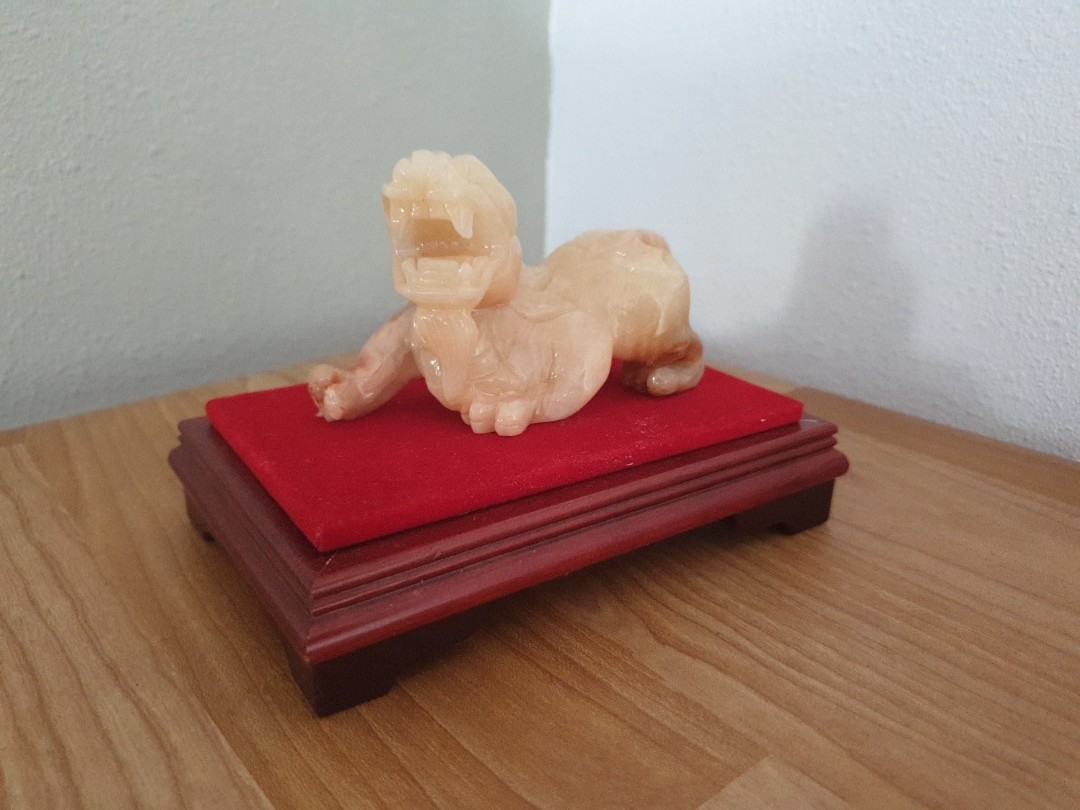 Original Famous Taiwan Wealth Pi Qiu, Hobbies & Toys, Memorabilia