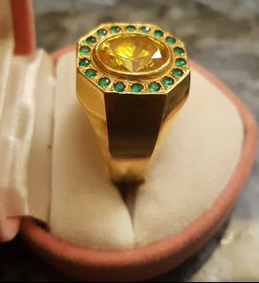 (Category: ) located in . Submitted by the.opulence (Listing ID 1119985974, Image 1). Description: .