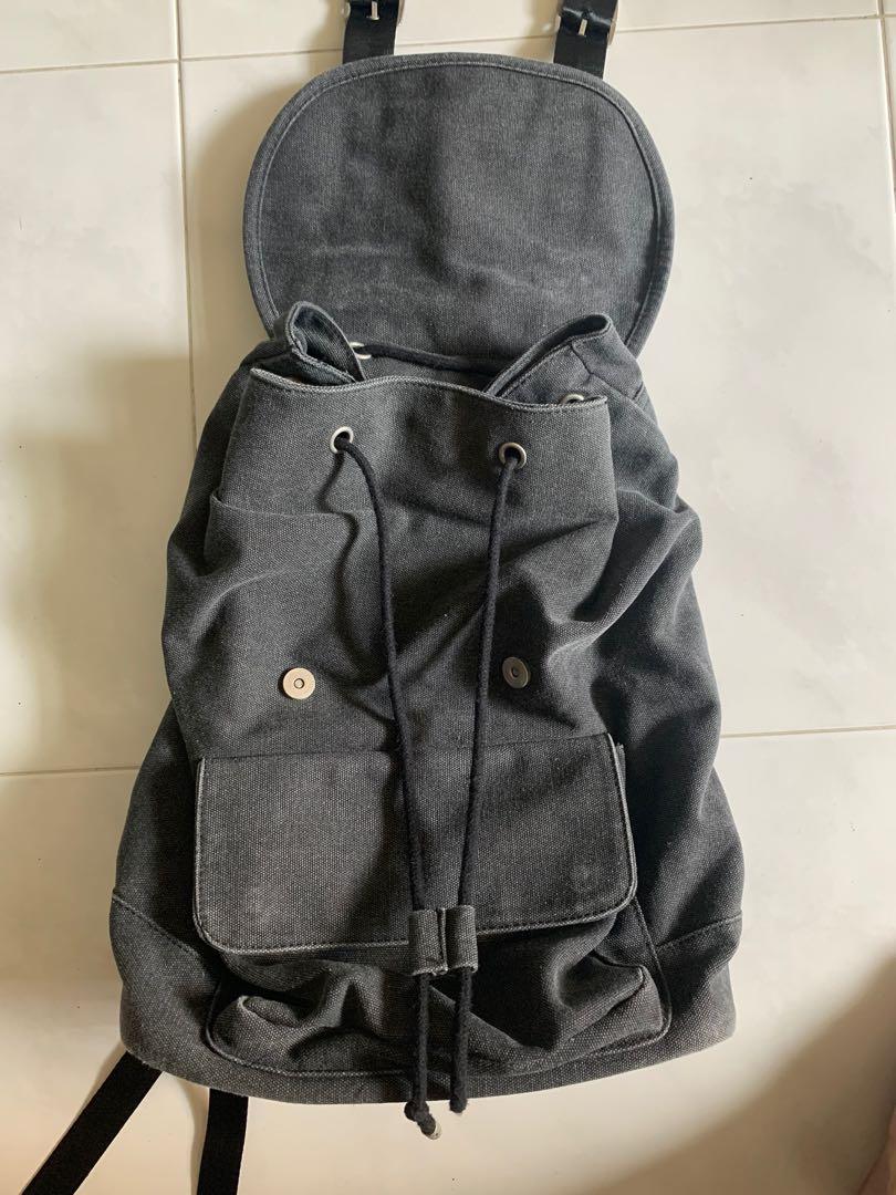 Zalora Black Backpack Men s Fashion Bags Backpacks on Carousell