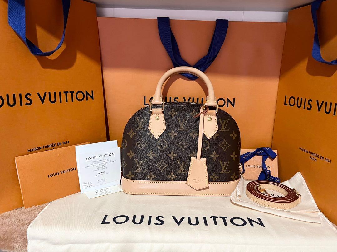 LOUIS VUITTON Authentic Paper Gift Shopping Bag Orange 17.5 by 23.5 by 10