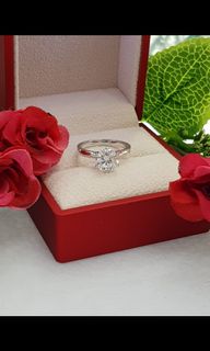 18k Gold Moissanite Diamond  Collection item 3