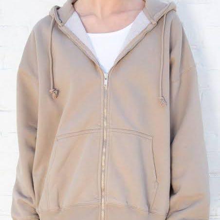 ✦ BRANDY MELVILLE OVERSIZED BEIGE NUDE CHRISTY ZIPUP HOODIE ✦, Women's  Fashion, Coats, Jackets and Outerwear on Carousell