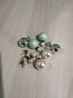 Assorted pearl style earrings