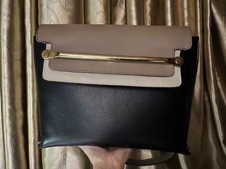 （分類：）位於 。 由 goobiee 提交（商品編號 1120191861，圖片 1）。簡介： 。