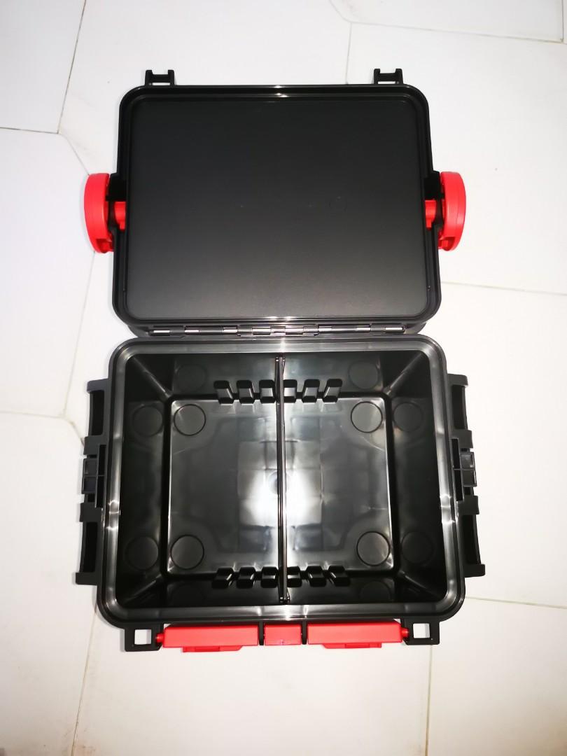 Daiwa TB3000HS SWH Tackle Box Scatola da pesca Daiwa TB3000HS SWH Tackle Box Scatola da pesca