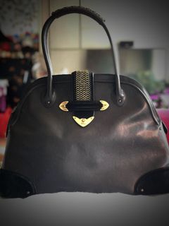 (Category: ) located in . Submitted by luvluxe (Listing ID 1120210303, Image 1). Description: .