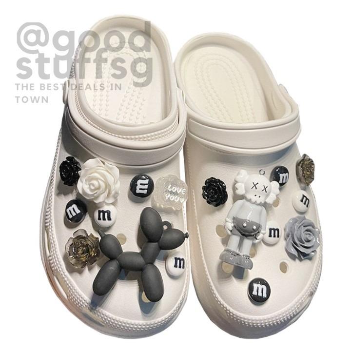 Cute jibbitz for new arrivals crocs