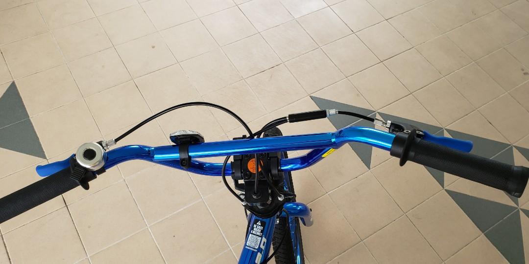 boys blue Krome 2.0 freestyle BMX bike 