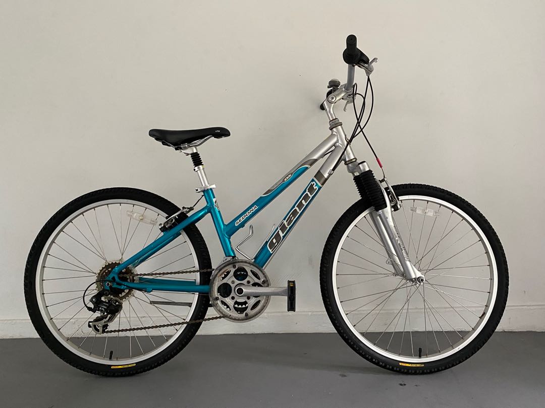 Giant Sedona DX Ladies MTB Sports Equipment Bicycles Parts