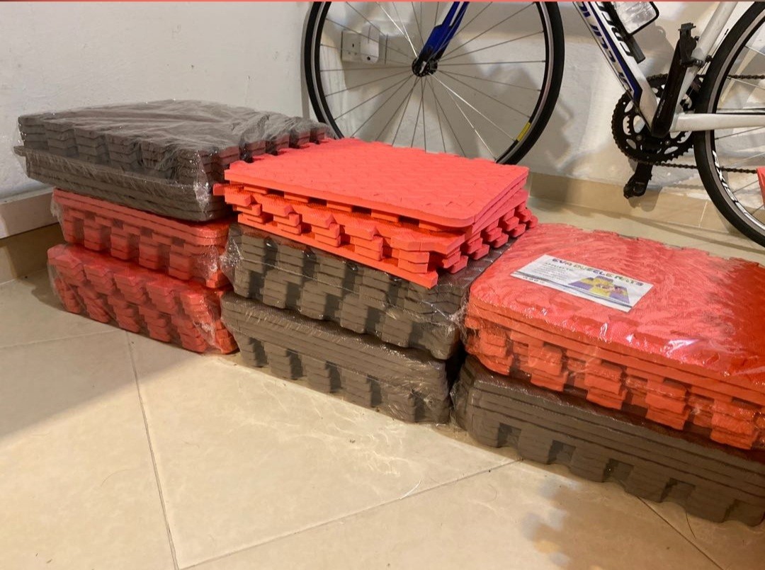 Gym floor mats, Sports Equipment, Exercise & Fitness, Exercise Mats on