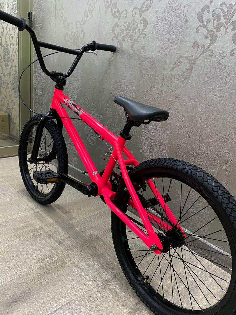 HARO STAR 20.5 Fluorescent Pink BMX Sports Equipment Bicycles