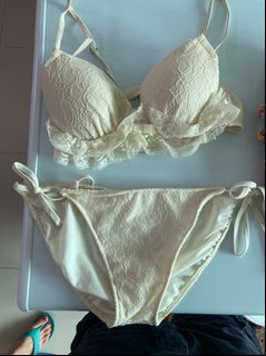 （分類：）位於 。 由 allisonnpang 提交（商品編號 1120121935，圖片 1）。簡介： 。