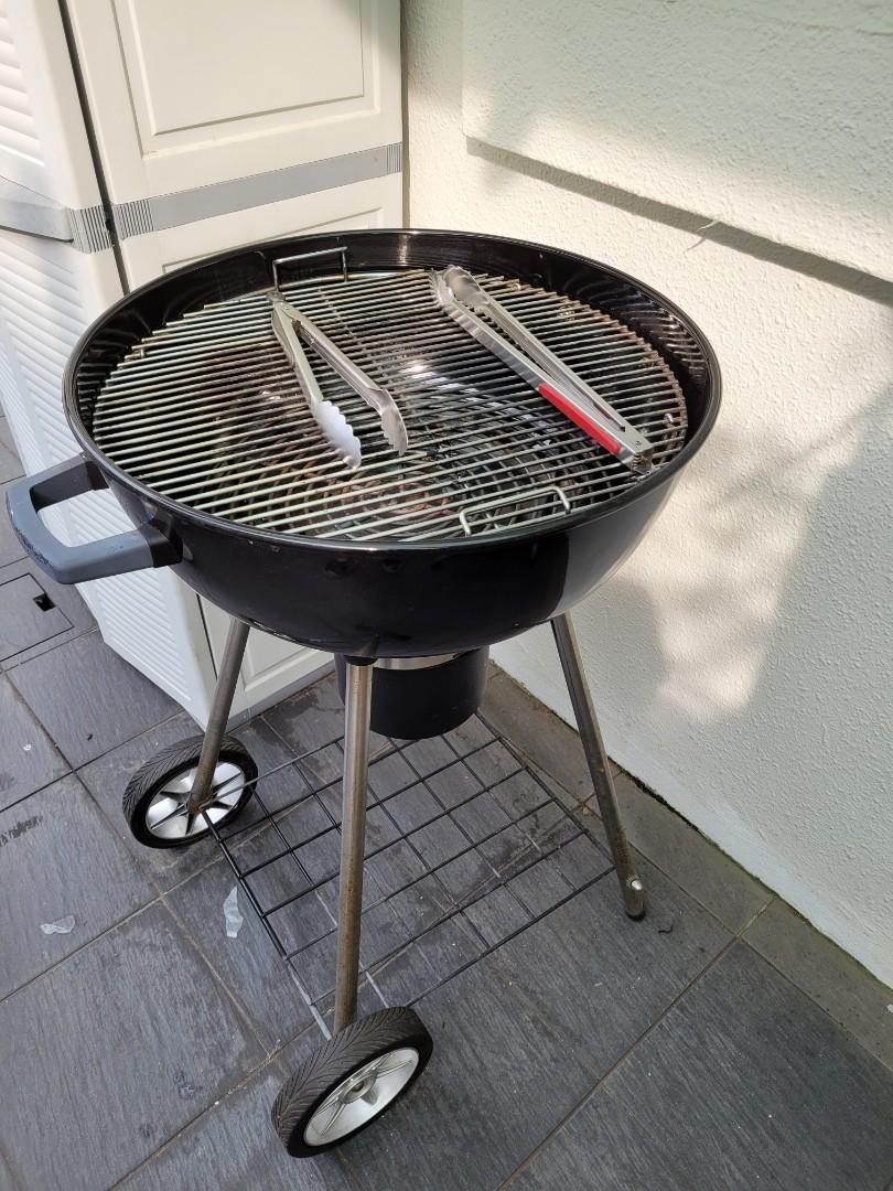 Napoleon Charcoal BBQ Grill, TV & Home Appliances, Other Home