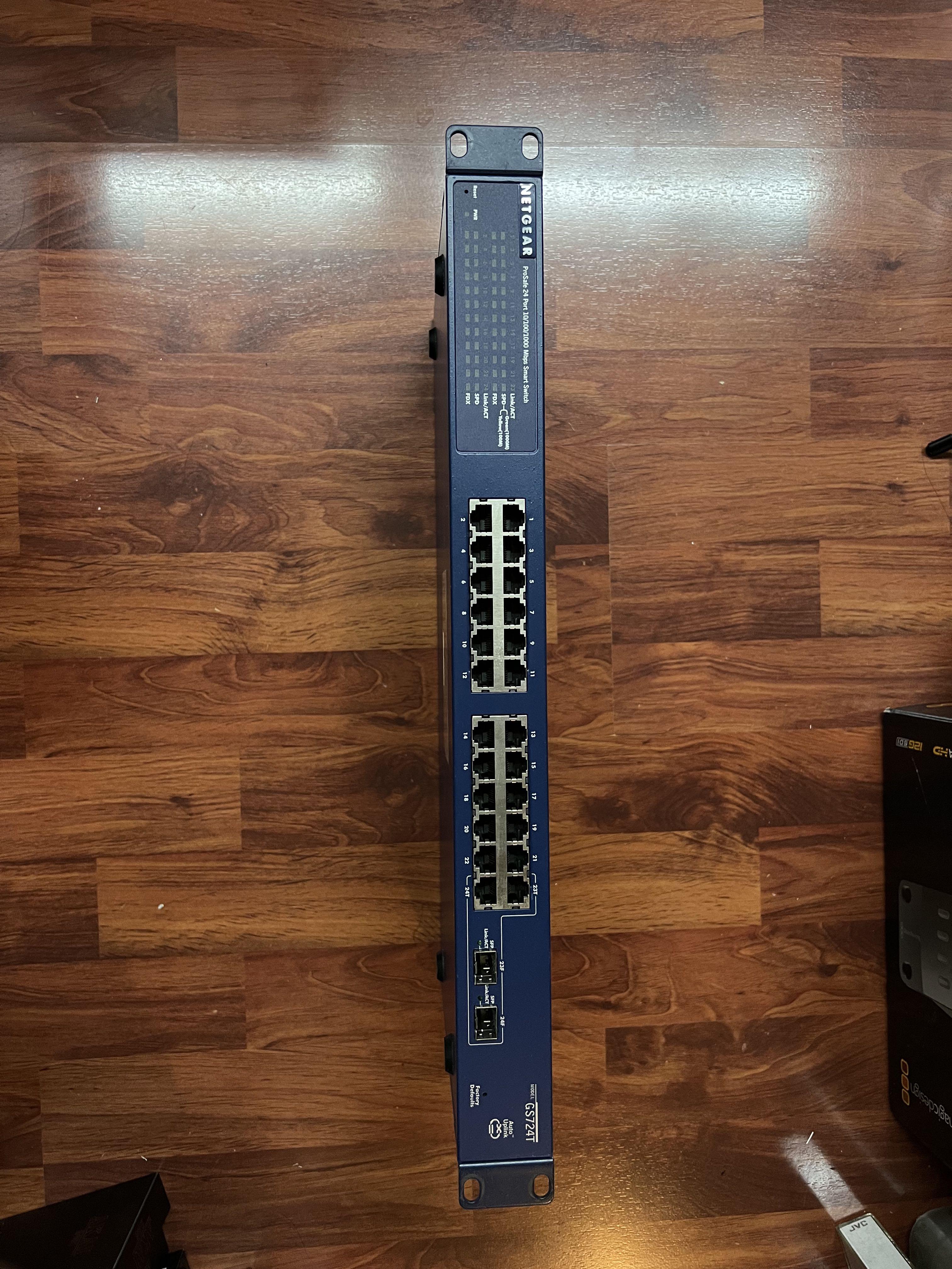 Netgear GS724T v3 24-Port Netzwerkswitch | 35 EUR - - Der Marktplatz für gebrauchte Veranstaltungstechnik